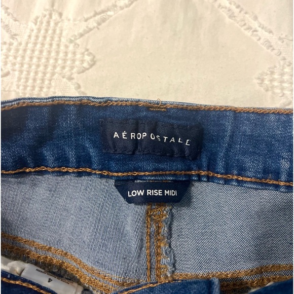 dark wash aeropostale low rise jean shorts - Picture 2 of 3